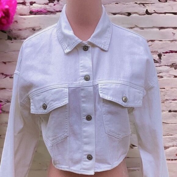 H&M DIVIDED NWT WHITE LIGHT WEIGHT DENIM JACKET COAT SMALL CROPPED - Picture 1 of 8